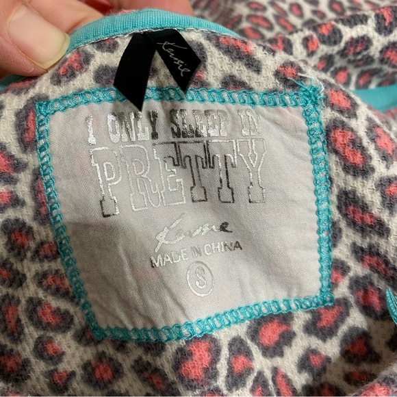 Kensie I Only Sleep in Pretty Pink Animal Print Thermal Hoodie Night Dress - Picture 8 of 10